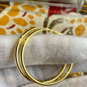 18k gold plating over 925 Sterling Silver Round Minimalist Hoop Earring